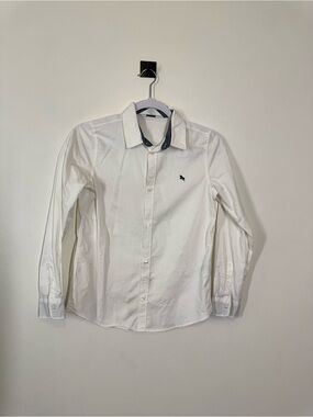 H&M White Long-Sleeve Dress Shirt with Navy Emblem Size 12 Boys EUC